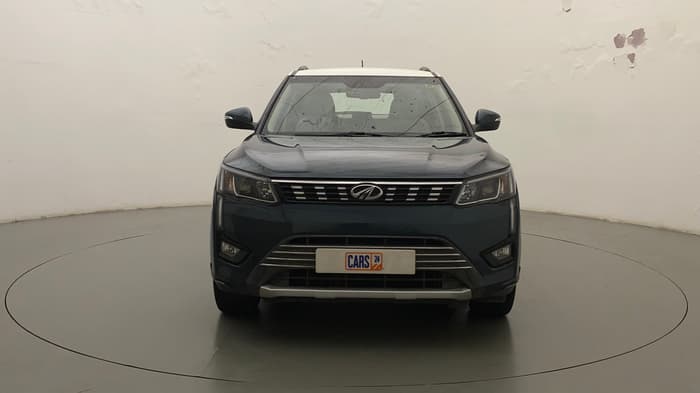 2022 Mahindra XUV300 W8 (O) 1.2 PETROL AMT, Petrol, Automatic, 20,474 km, Front