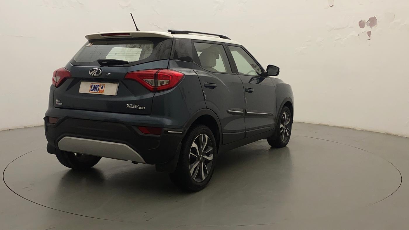 2022 Mahindra XUV300 W8 (O) 1.2 PETROL AMT, Petrol, Automatic, 20,474 km, Right Back Diagonal