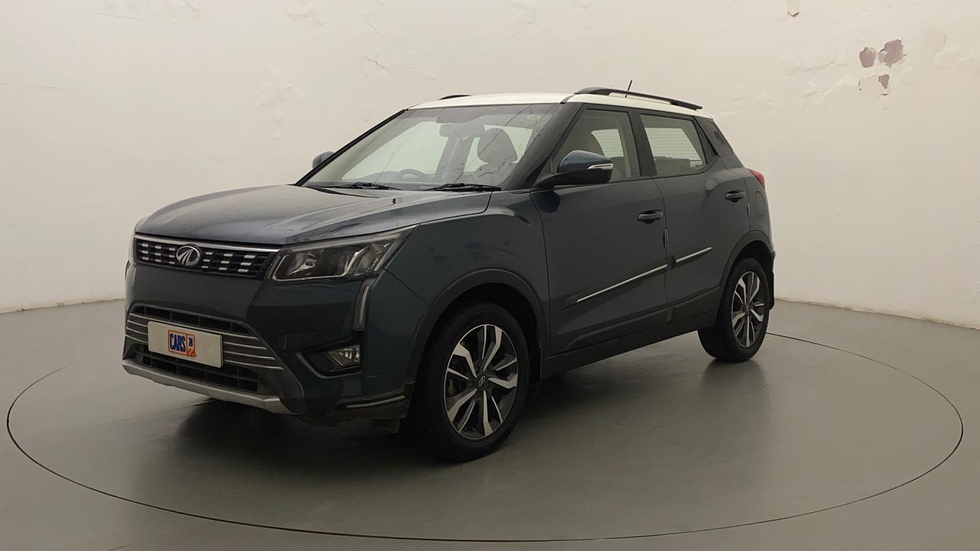 2022 Mahindra XUV300 W8 (O) 1.2 PETROL AMT, Petrol, Automatic, 20,474 km, Left Front Diagonal