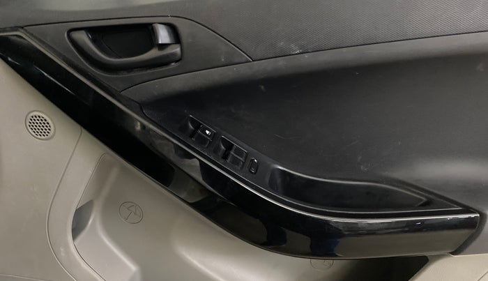 2019 Tata NEXON XM PETROL, Petrol, Manual, 25,690 km, Driver Side Door Panels Control