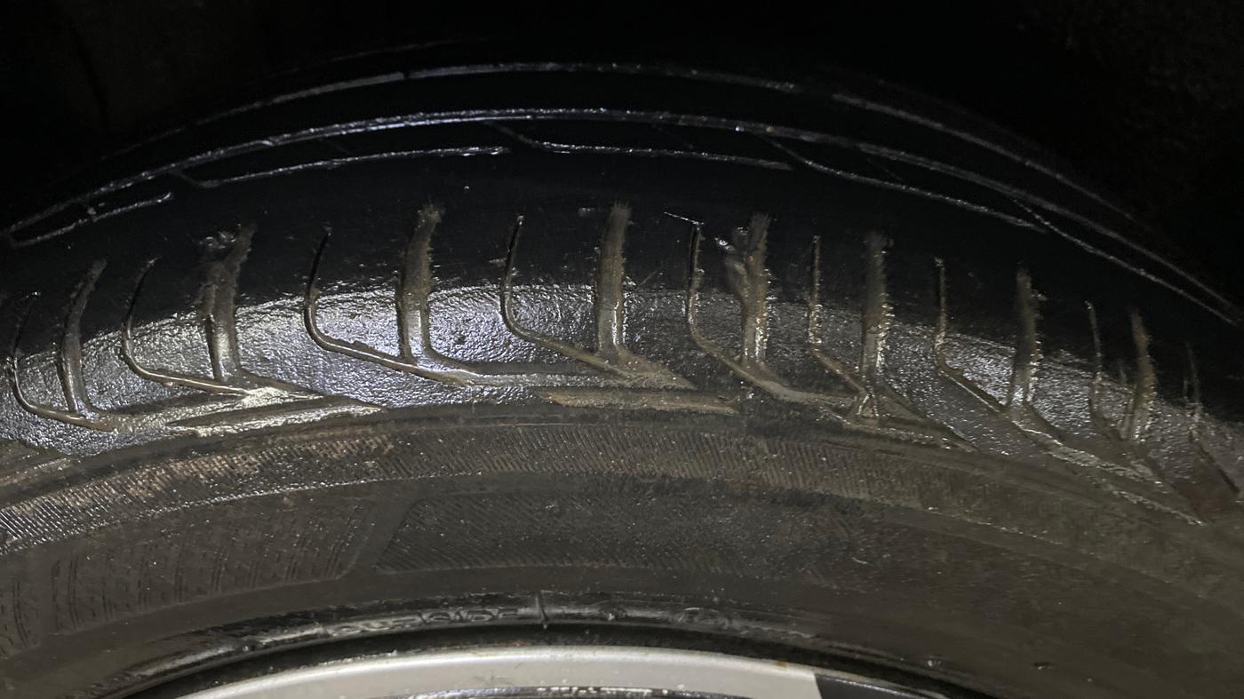 2019 Tata NEXON XM PETROL, Petrol, Manual, 26,028 km, Right Rear Tyre Tread