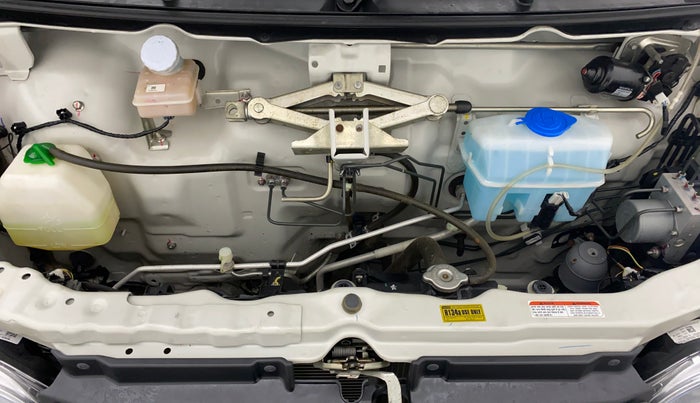 2022 Maruti Eeco 5 STR AC (O), Petrol, Manual, 2,630 km, Open Bonet