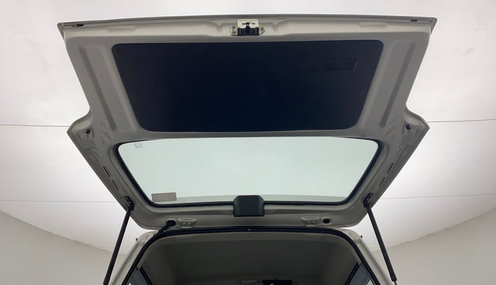 2022 Maruti Eeco 5 STR AC (O), Petrol, Manual, 2,630 km, Boot Door Open