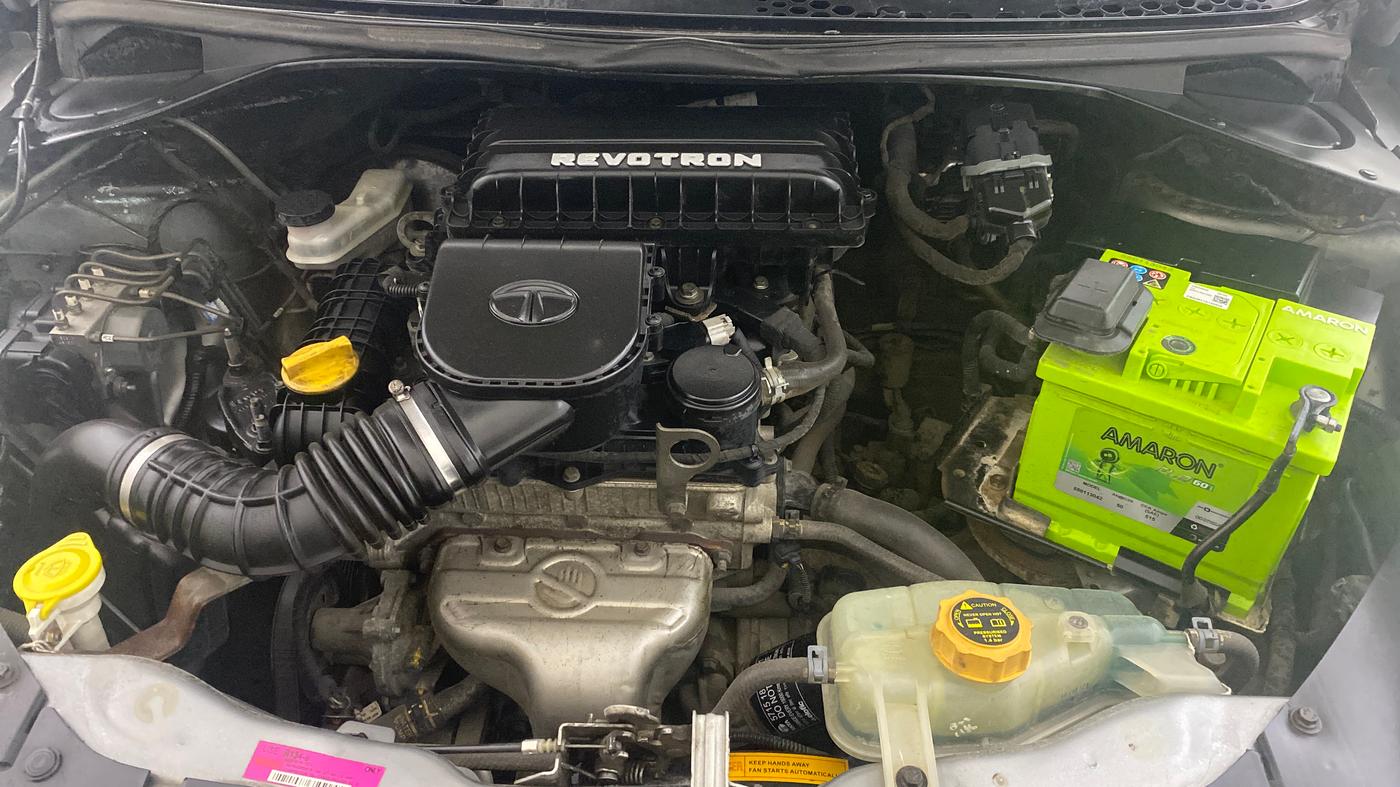 2018 Tata Tiago XZ PETROL, Petrol, Manual, 50,095 km, Engine View