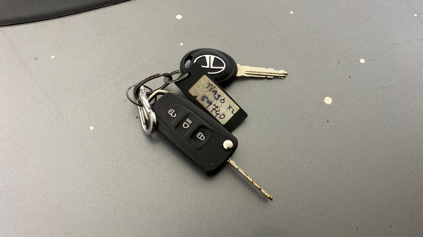 2018 Tata Tiago XZ PETROL, Petrol, Manual, 50,095 km, Key Close Up