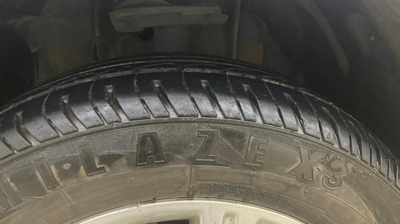 2018 Tata Tiago XZ PETROL, Petrol, Manual, 50,095 km, Left Front Tyre Tread