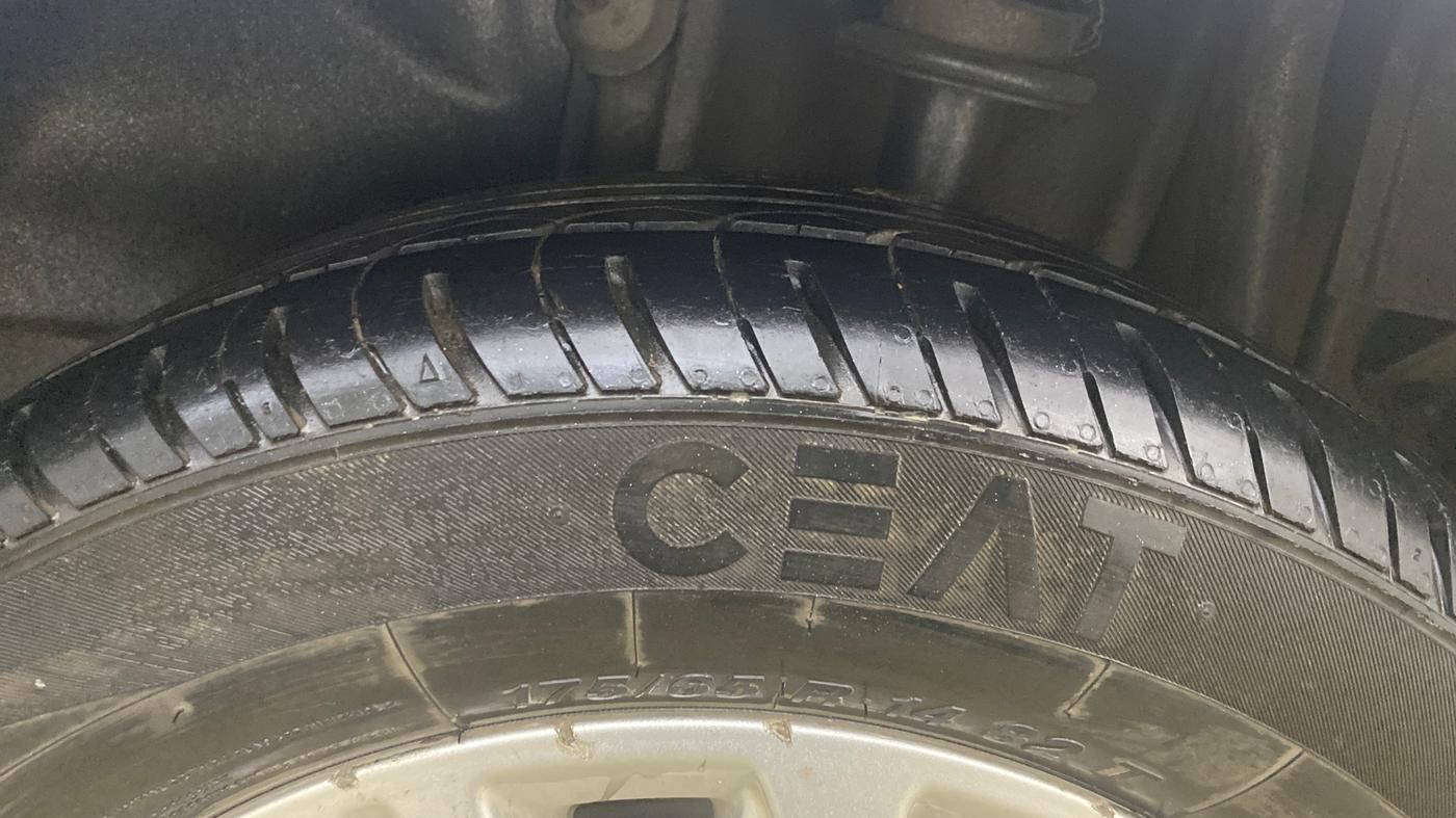 2018 Tata Tiago XZ PETROL, Petrol, Manual, 50,095 km, Left Rear Tyre Tread