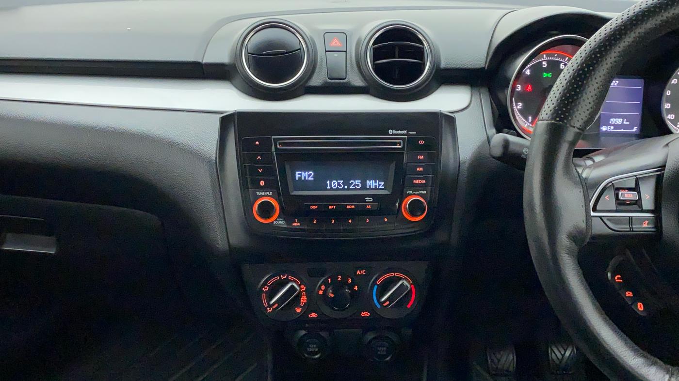 2019 Maruti Swift VXI, Petrol, Manual, 20,025 km, Air Conditioner