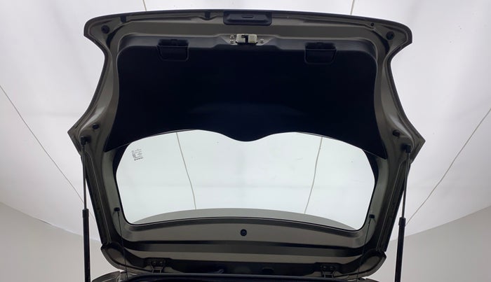2019 Maruti Swift VXI, Petrol, Manual, 20,025 km, Boot Door Open