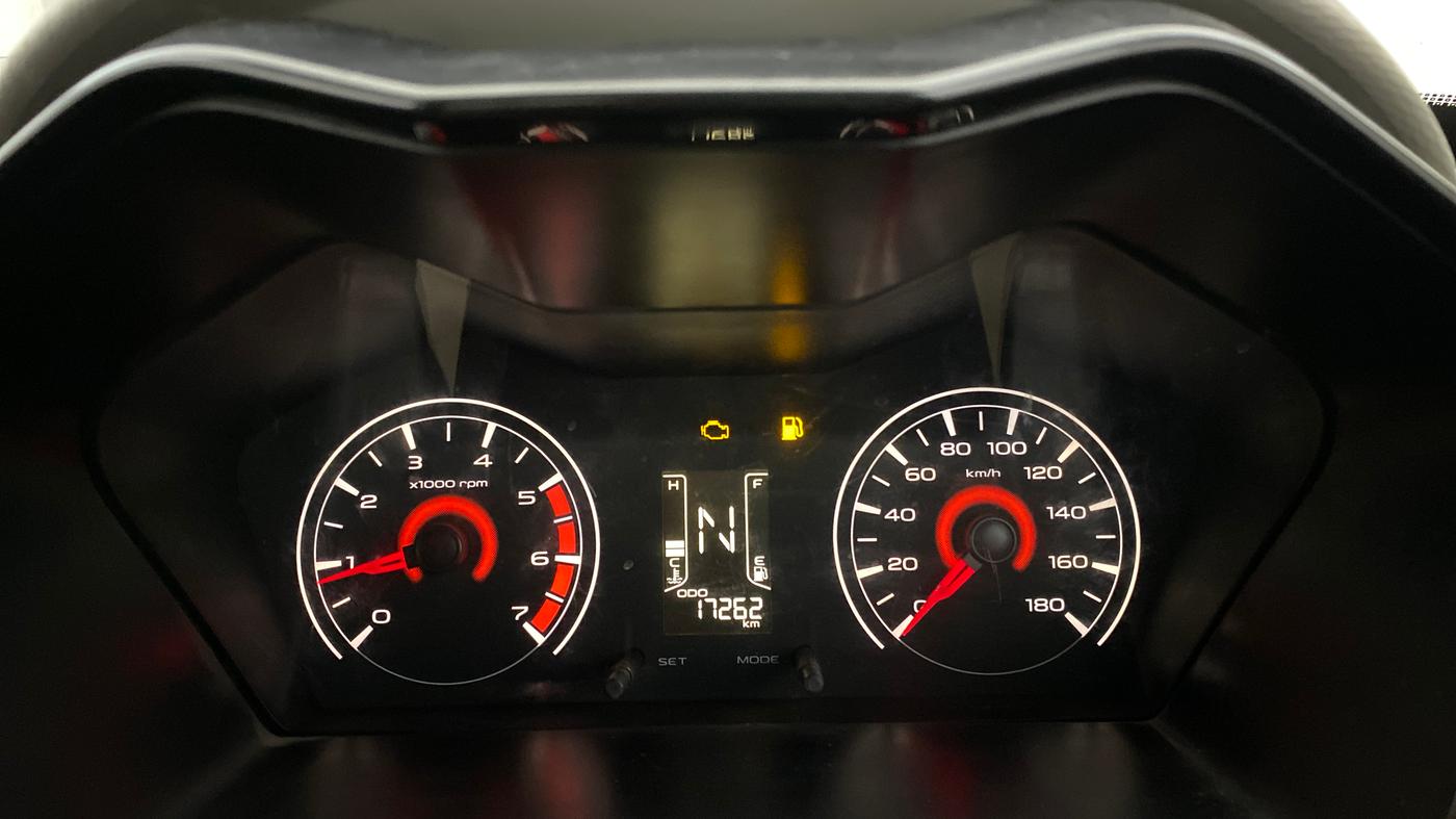 2017 Mahindra Kuv100 K4 6 STR, Petrol, Manual, 17,283 km, Odometer Image