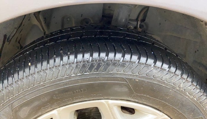 2017 Ford Ecosport TITANIUM 1.5L PETROL AT, Petrol, Automatic, 39,992 km, Left Front Tyre Tread