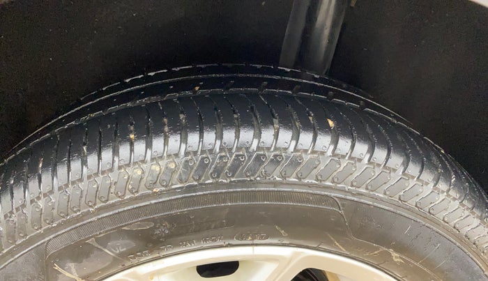 2017 Ford Ecosport TITANIUM 1.5L PETROL AT, Petrol, Automatic, 39,992 km, Left Rear Tyre Tread