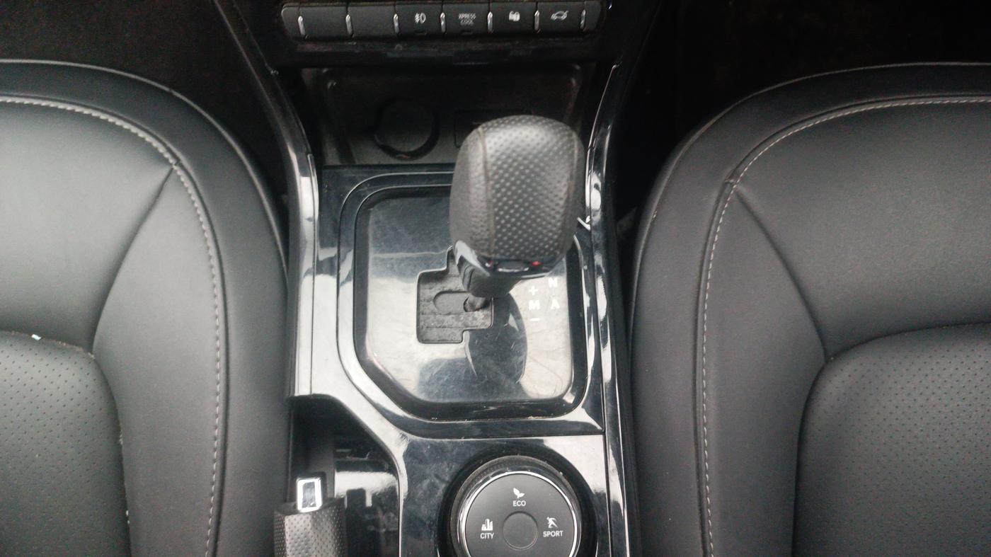 2022 Tata NEXON XZA PLUS (HS) PETROL DARK EDITION, Petrol, Automatic, 61,139 km, Gear Lever