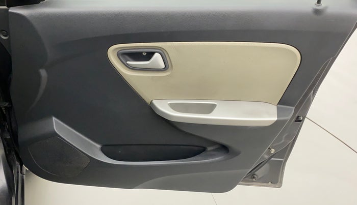 2015 Maruti Alto K10 VXI, Petrol, Manual, 49,325 km, Driver Side Door Panels Control