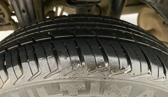 2015 Maruti Alto K10 VXI, Petrol, Manual, 49,325 km, Right Rear Tyre Tread