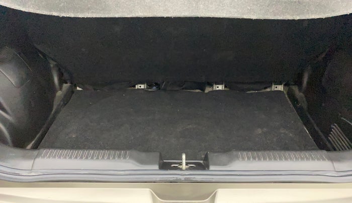 2021 Maruti Swift VXI AMT, Petrol, Automatic, 36,577 km, Boot Inside