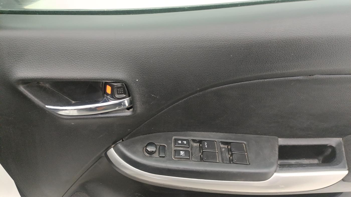2016 Maruti Baleno ZETA PETROL 1.2, Petrol, Manual, 71,531 km, Driver Side Door Panels Control