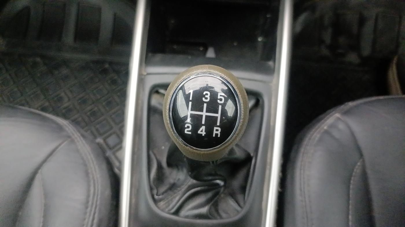 2016 Maruti Baleno ZETA PETROL 1.2, Petrol, Manual, 71,531 km, Gear Lever