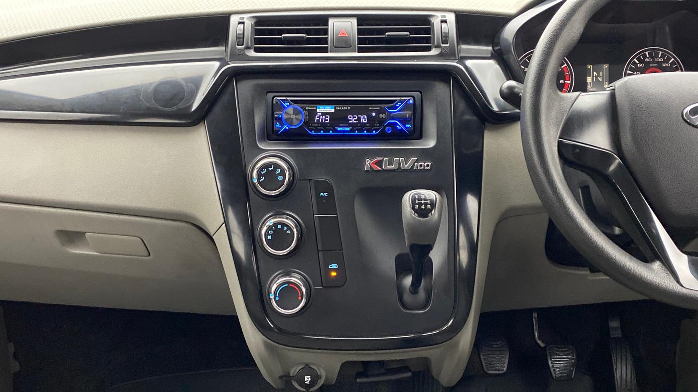 2017 Mahindra Kuv100 K4 6 STR, Petrol, Manual, 48,413 km, Air Conditioner