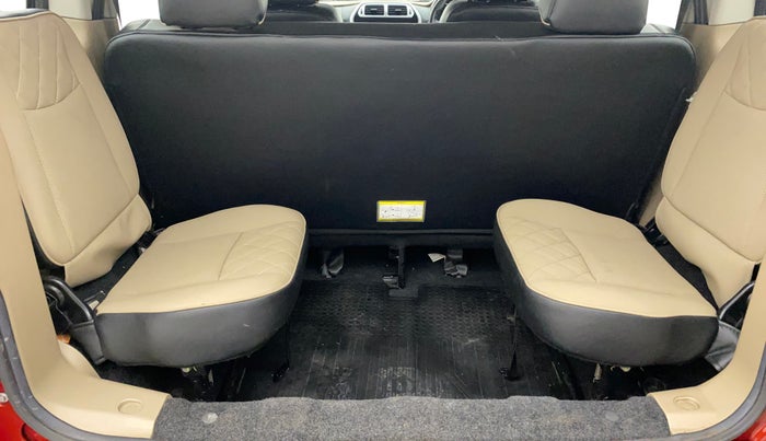 2018 Mahindra TUV300 T10, Diesel, Manual, 50,731 km, Third Seat Row ( optional )