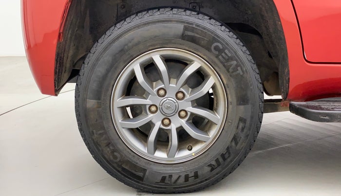 2018 Mahindra TUV300 T10, Diesel, Manual, 50,731 km, Right Rear Wheel