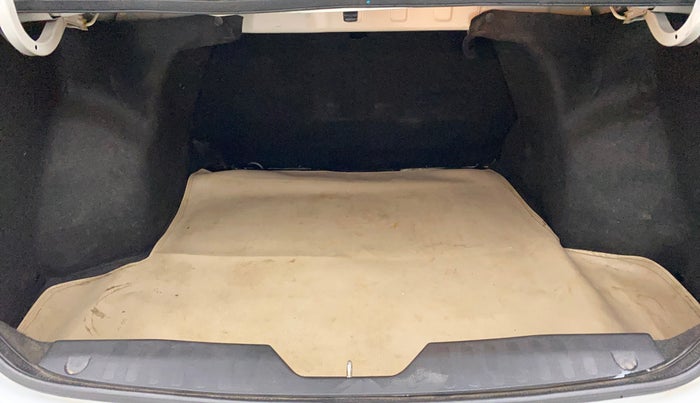 2017 Maruti Ciaz VDI+ SHVS, Diesel, Manual, 69,415 km, Boot Inside