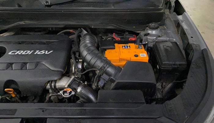 2019 Hyundai VENUE SX 1.4 CRDI, Diesel, Manual, 1,32,156 km, Engine View - Left