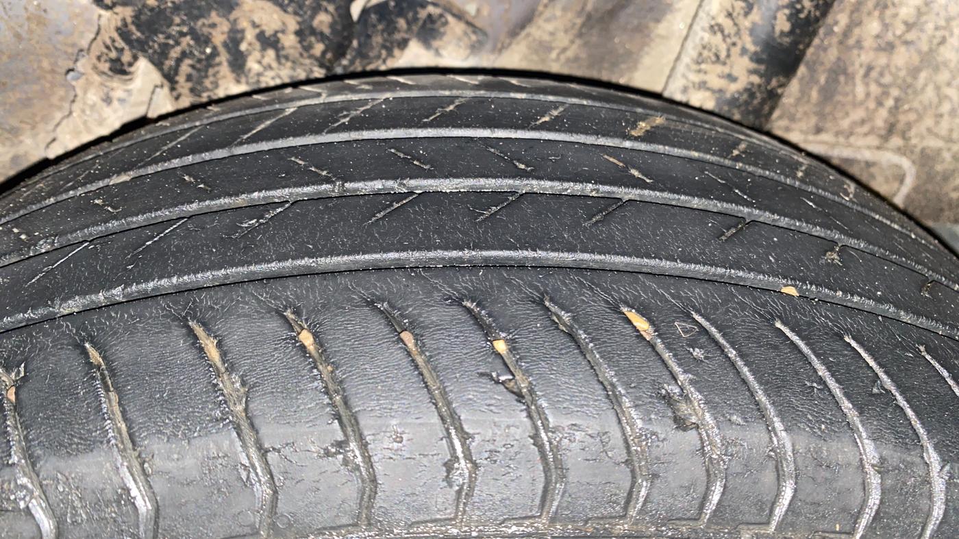 2019 Hyundai VENUE SX 1.4 CRDI, Diesel, Manual, 1,30,519 km, Left Rear Tyre Tread