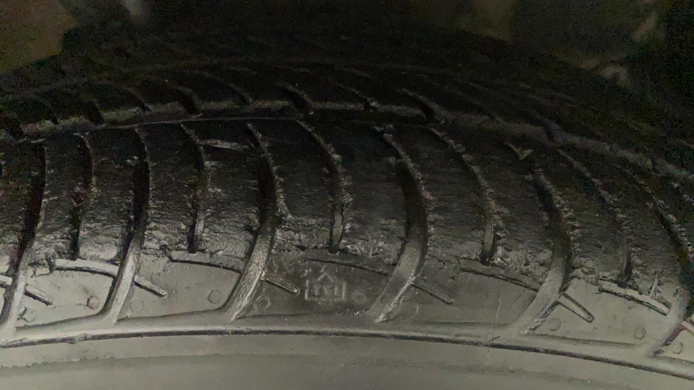2017 Maruti Celerio ZXI, Petrol, Manual, 27,882 km, Left Front Tyre Tread