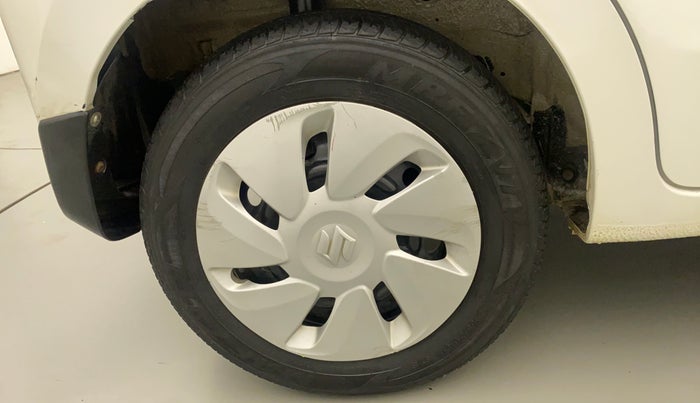 2017 Maruti Celerio ZXI, Petrol, Manual, 27,882 km, Right Rear Wheel