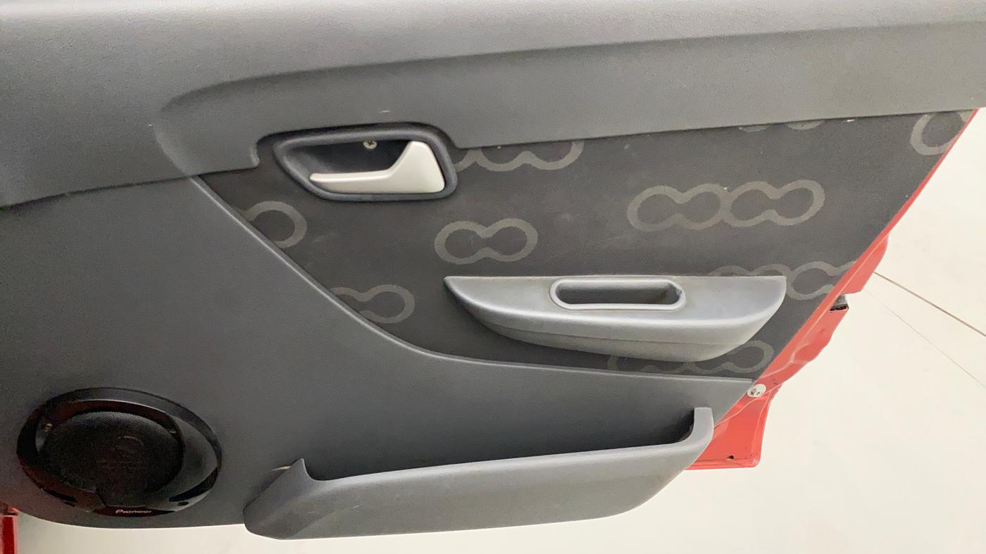 2013 Maruti Alto 800 LXI, Petrol, Manual, 63,239 km, Driver Side Door Panels Control