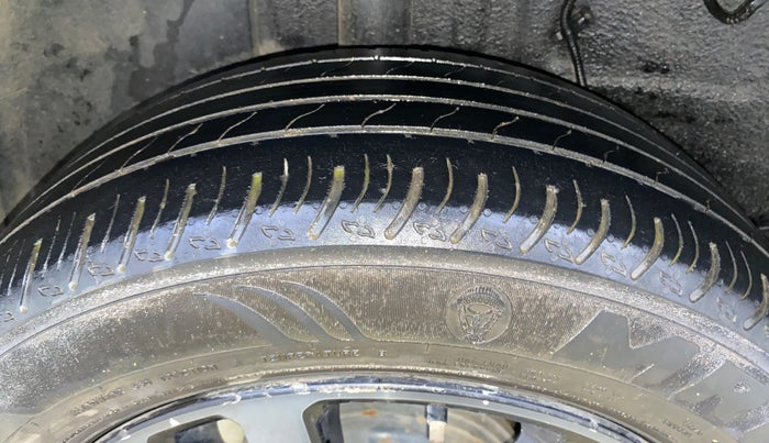 2023 Tata ALTROZ XZA PLUS DARK EDTION, Petrol, Automatic, 39,430 km, Right Rear Tyre Tread