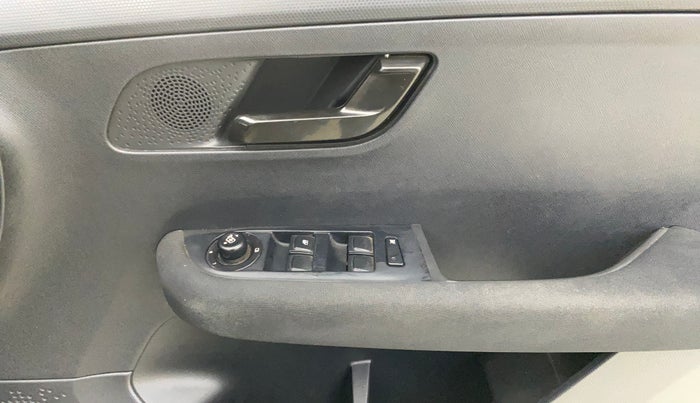 2023 Tata ALTROZ XZA PLUS DARK EDTION, Petrol, Automatic, 39,430 km, Driver Side Door Panels Control