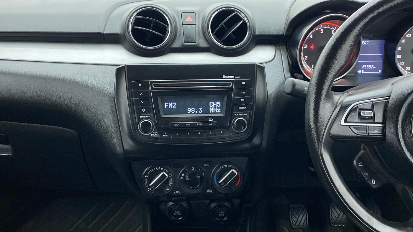 2019 Maruti Swift VXI, Petrol, Manual, 25,552 km, Air Conditioner
