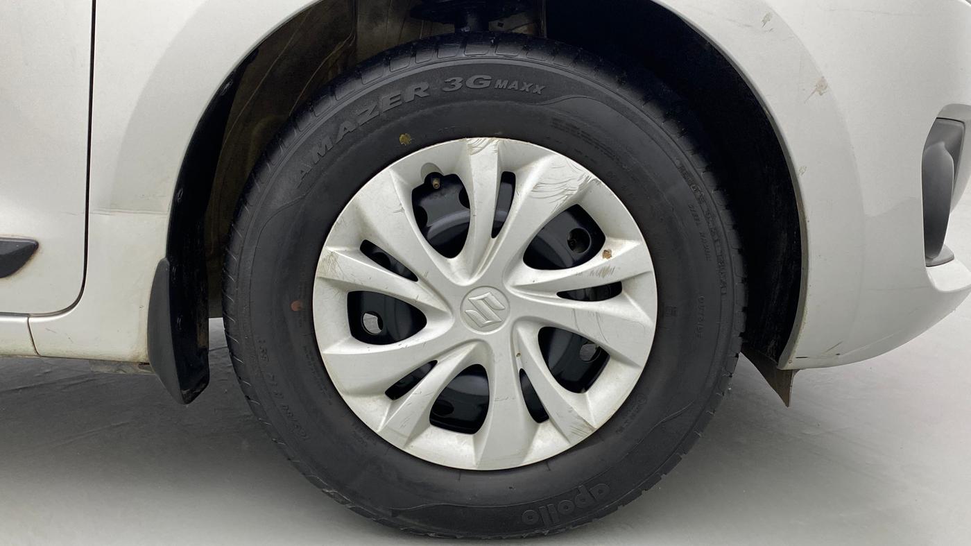 2019 Maruti Swift VXI, Petrol, Manual, 25,552 km, Right Front Wheel