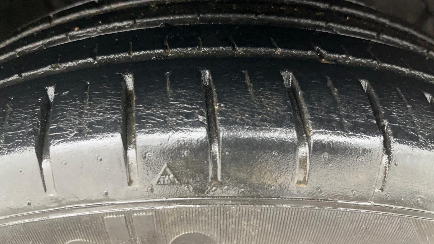 2023 Maruti Baleno ZETA PETROL 1.2, Petrol, Manual, 37,348 km, Right Front Tyre Tread