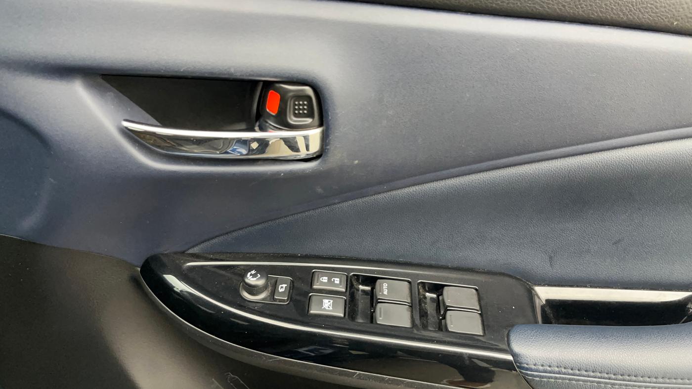 2023 Maruti Baleno ZETA PETROL 1.2, Petrol, Manual, 37,348 km, Driver Side Door Panels Control