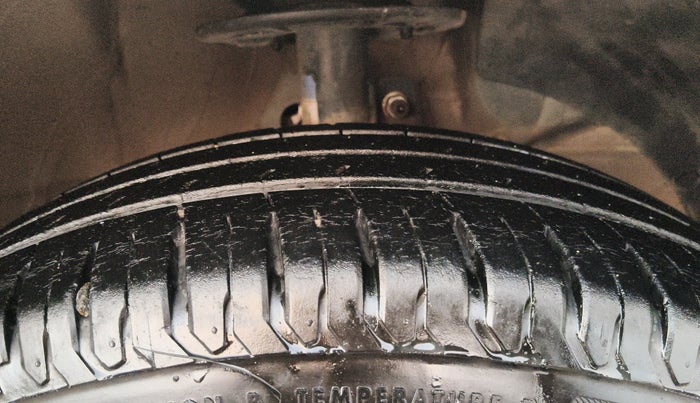 2023 Maruti Swift ZXI, Petrol, Manual, 41,125 km, Right Front Tyre Tread