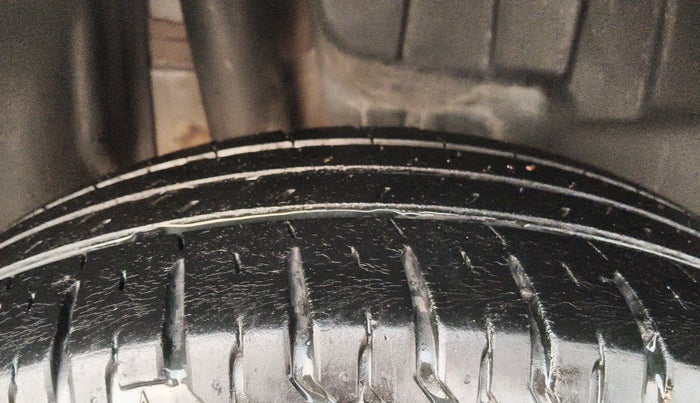 2023 Maruti Swift ZXI, Petrol, Manual, 41,125 km, Right Rear Tyre Tread