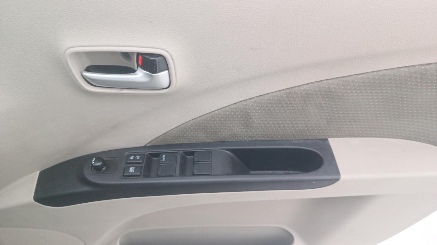 2018 Maruti Celerio ZXI, Petrol, Manual, 23,144 km, Driver Side Door Panels Control