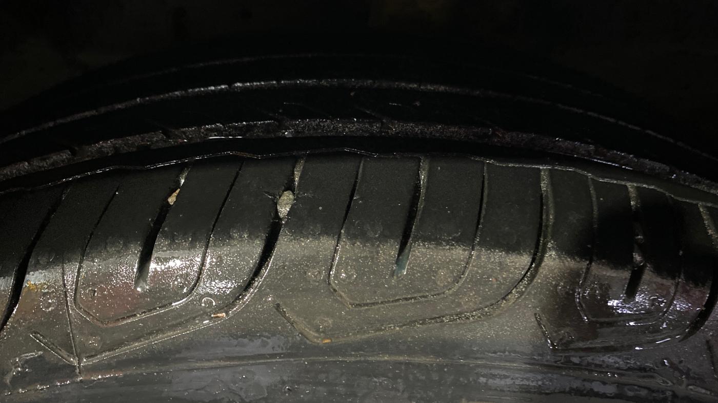 2021 Ford Ecosport TREND 1.5L DIESEL, Diesel, Manual, 90,706 km, Left Front Tyre Tread