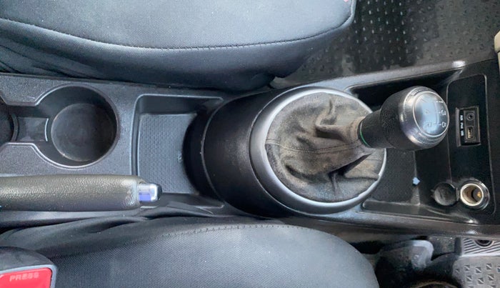 2013 Hyundai i20 MAGNA (O) 1.2, Petrol, Manual, 96,014 km, Gear Lever