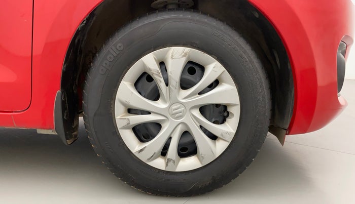 2018 Maruti Swift VXI AMT, Petrol, Automatic, 39,109 km, Right Front Wheel
