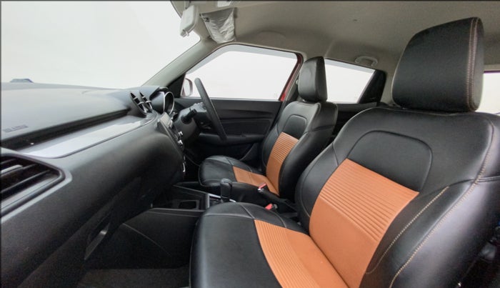 2018 Maruti Swift VXI AMT, Petrol, Automatic, 39,109 km, Right Side Front Door Cabin