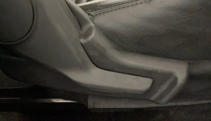 2019 Maruti Swift LXI, Petrol, Manual, 83,929 km, Driver Side Adjustment Panel