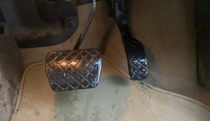 2017 Volkswagen Vento HIGHLINE 1.5 AT, Diesel, Automatic, 72,005 km, Pedals