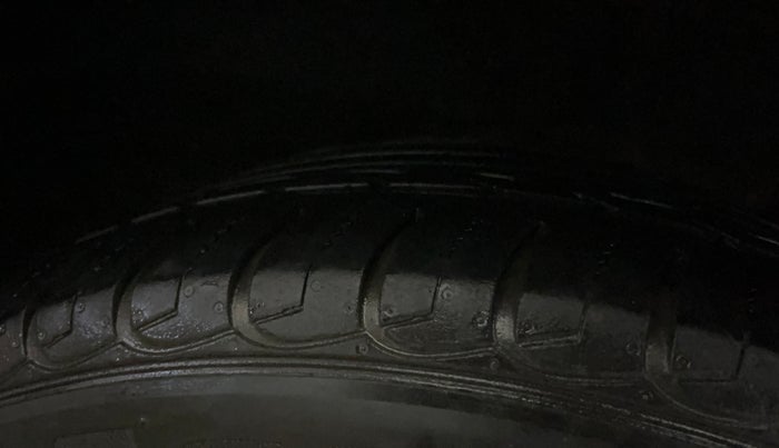 2020 Maruti Vitara Brezza VXI, Petrol, Manual, 84,775 km, Left Rear Tyre Tread