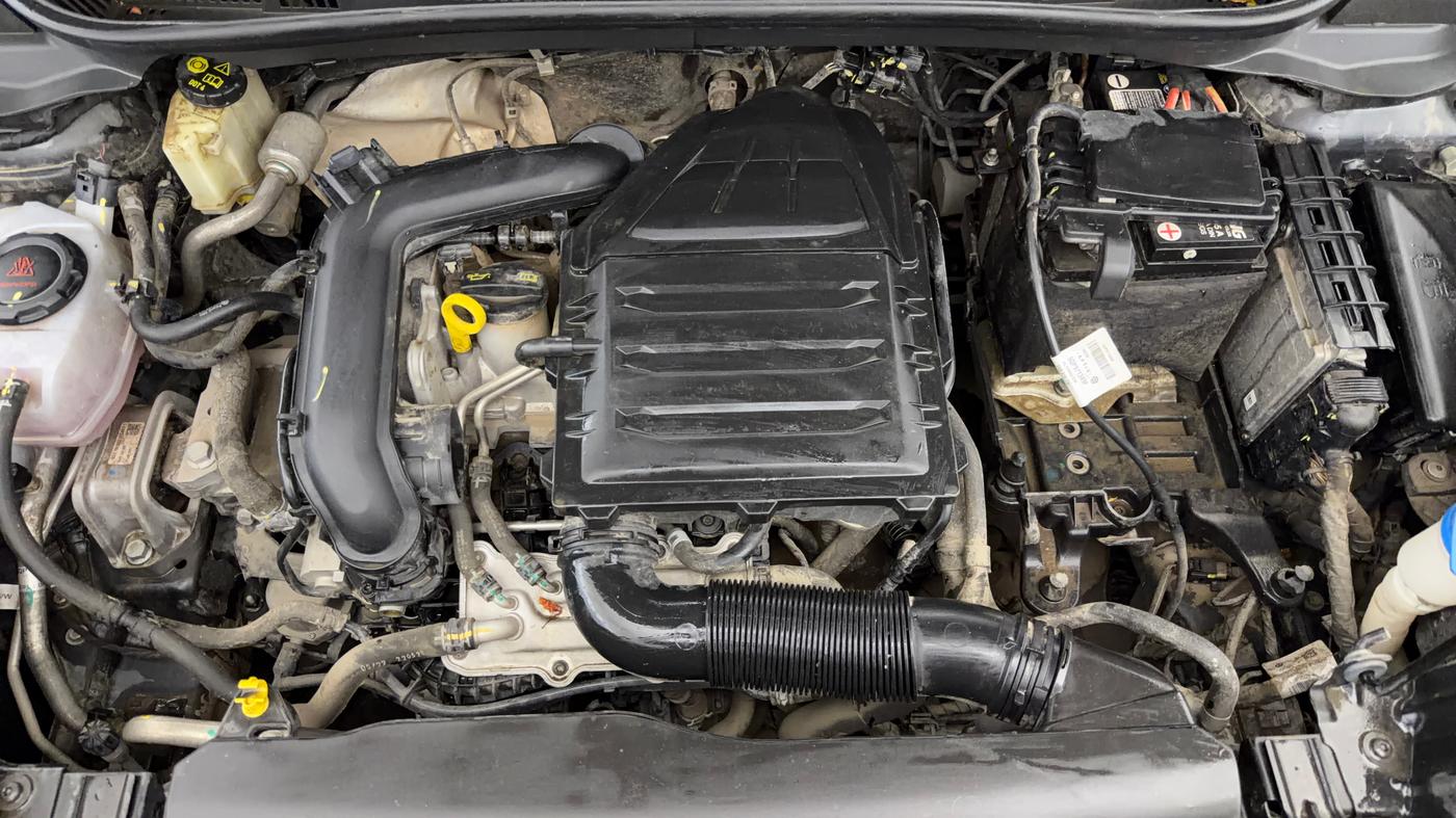 2022 Skoda KUSHAQ STYLE 1.0L TSI MT, Petrol, Manual, 30,826 km, Engine View