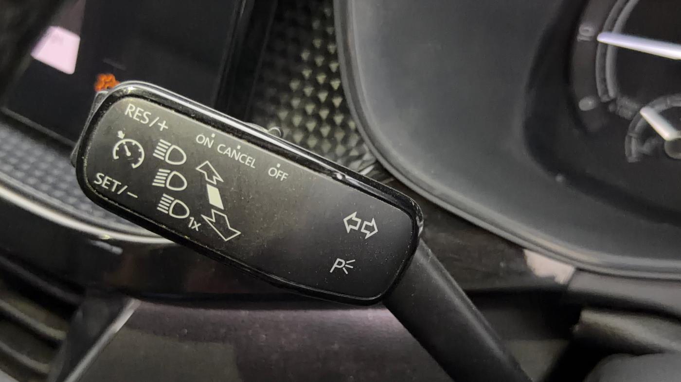 2022 Skoda KUSHAQ STYLE 1.0L TSI MT, Petrol, Manual, 30,826 km, Adaptive Cruise Control