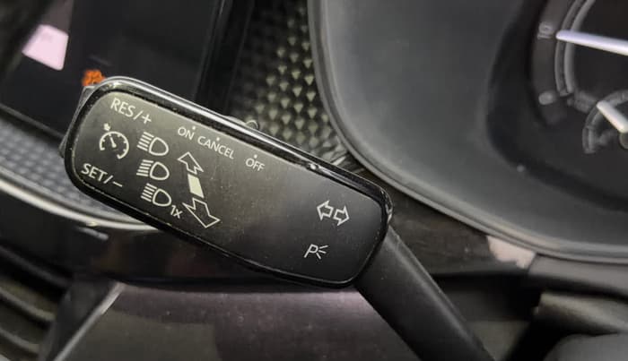 2022 Skoda KUSHAQ STYLE 1.0L TSI MT, Petrol, Manual, 30,826 km, Adaptive Cruise Control